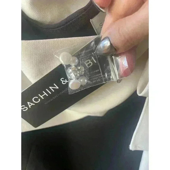 NWT Sachin & Babi One-Shoulder Shane stretch crepe asymmetric dress gown 4/6 - Picture 11 of 13